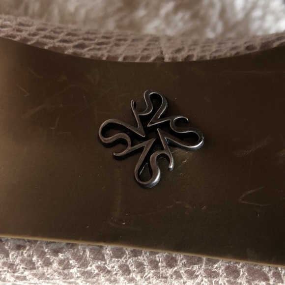 Vera Wang Simply Vera Heels - 6M - $11 - Picture 6 of 8